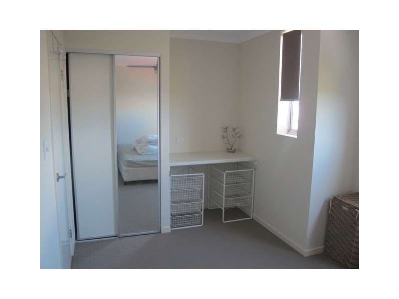 803 MAIN STREET, Kangaroo Point QLD 4169