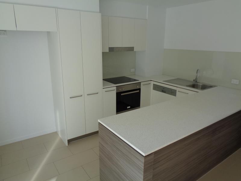 202/29-49 Varsity Parade, Varsity Lakes QLD 4227