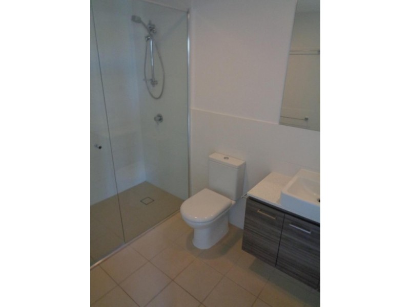 202/29-49 Varsity Parade, Varsity Lakes QLD 4227