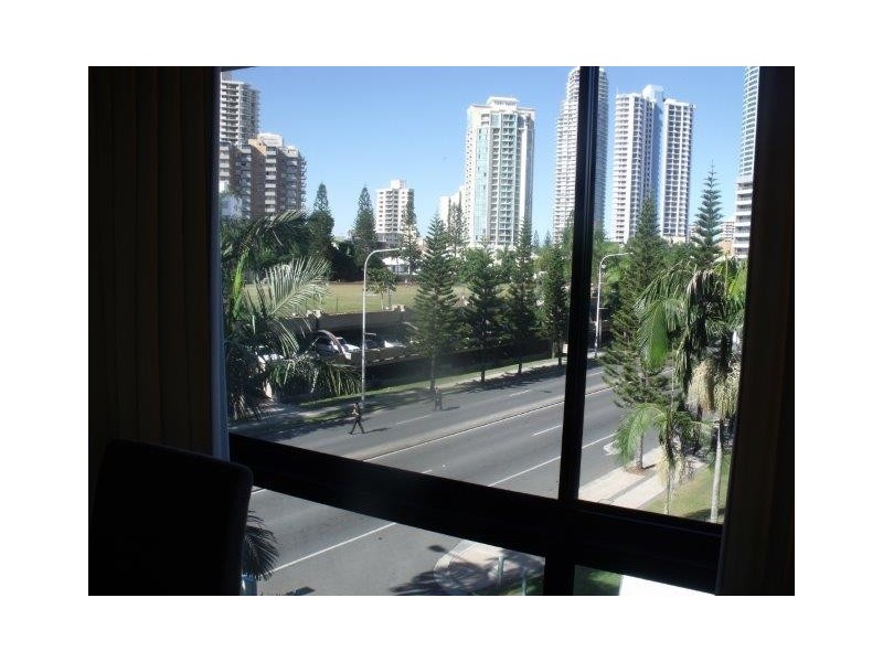 311/70 REMEMBRANCE DVE, Surfers Paradise QLD 4217