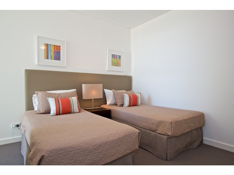 007/2 Creek Street, Coolangatta QLD 4225