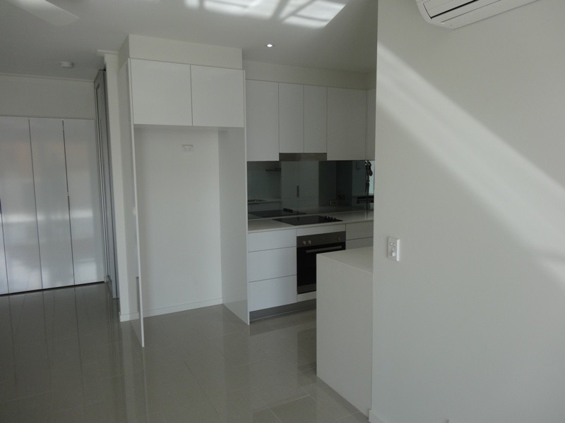 R107/8 Lochaber St, Dutton Park QLD 4102