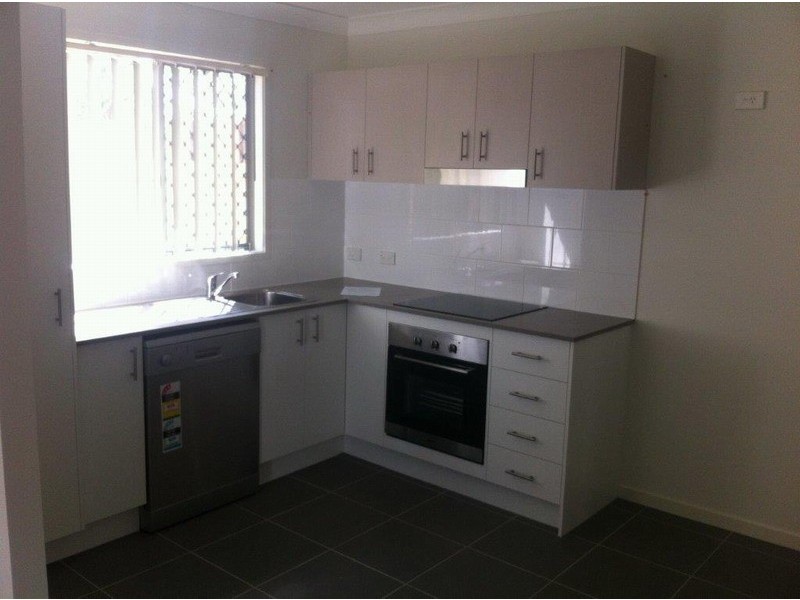 2/6 Linton Street, Loganlea QLD 4131