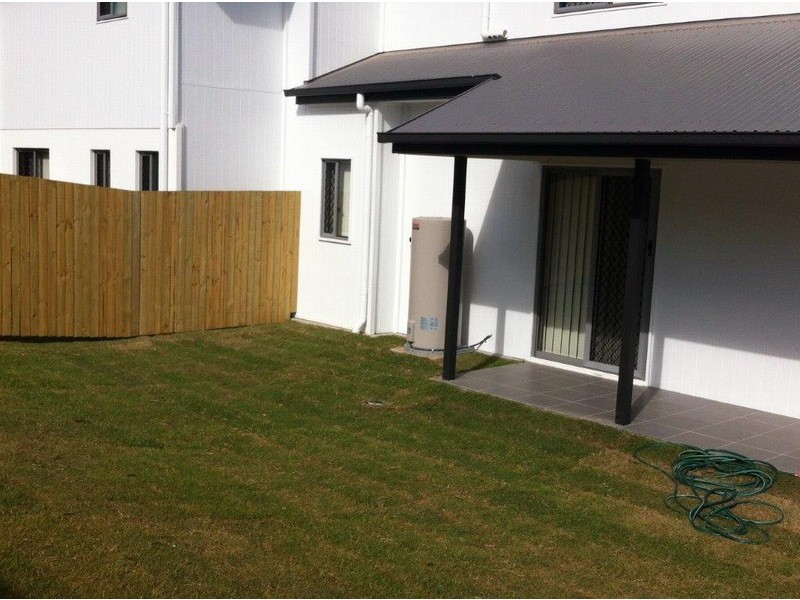 2/6 Linton Street, Loganlea QLD 4131