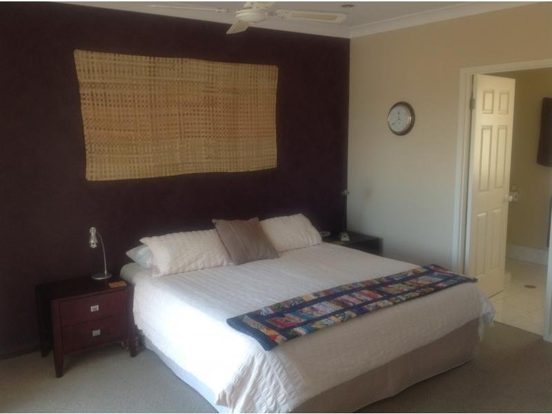 11 Madang Crescent, Runaway Bay QLD 4216