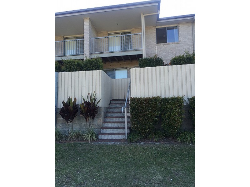 30 Carmarthen Circuit, Pacific Pines QLD 4211
