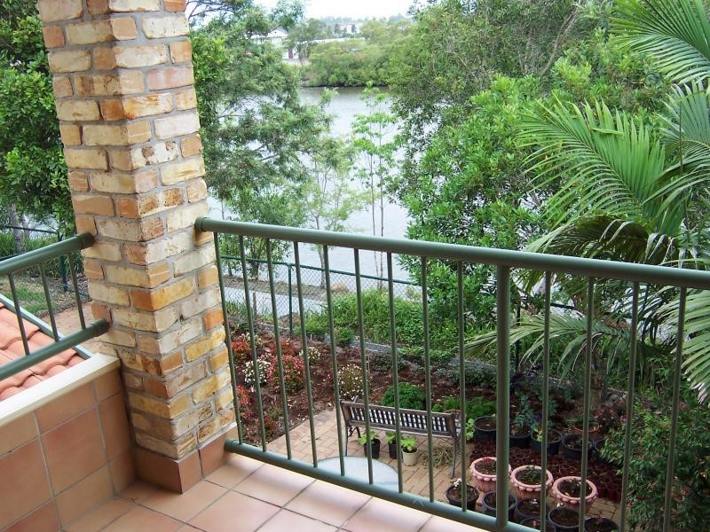 4 Koala Town Rd, Upper Coomera QLD 4209