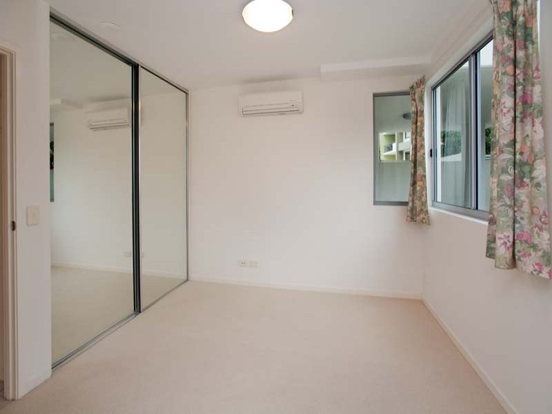 3/15 Walsh St, Milton QLD 4064