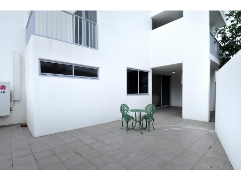 3/15 Walsh St, Milton QLD 4064