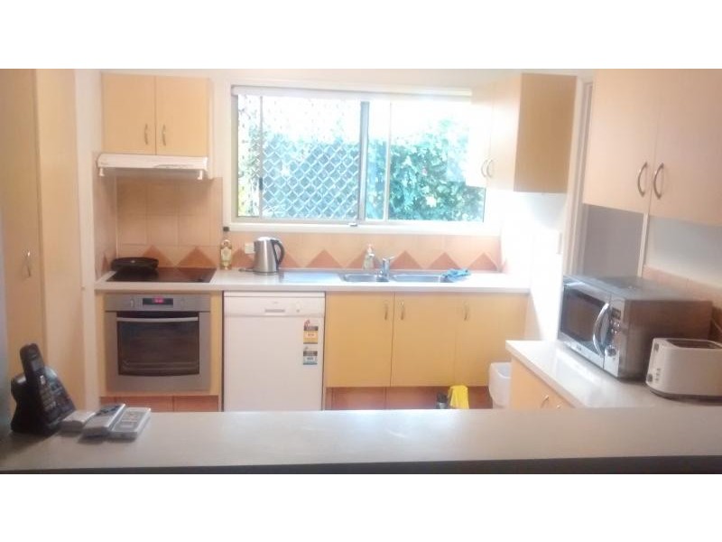 1/601 Pine Ridge Road., Biggera Waters QLD 4216
