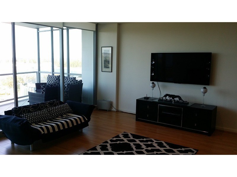 6/1 Como Crescent, Southport QLD 4215