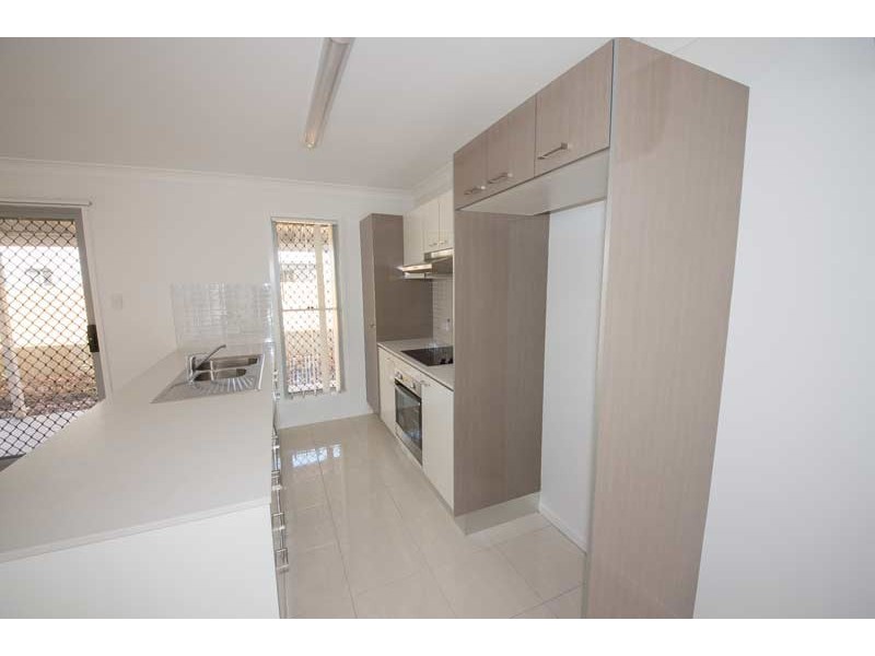 6 Clearwater Street, Bethania QLD 4205