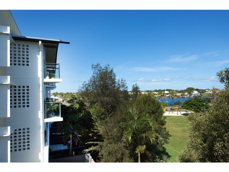 69/57 Grand Parade, Kawana Island QLD 4575