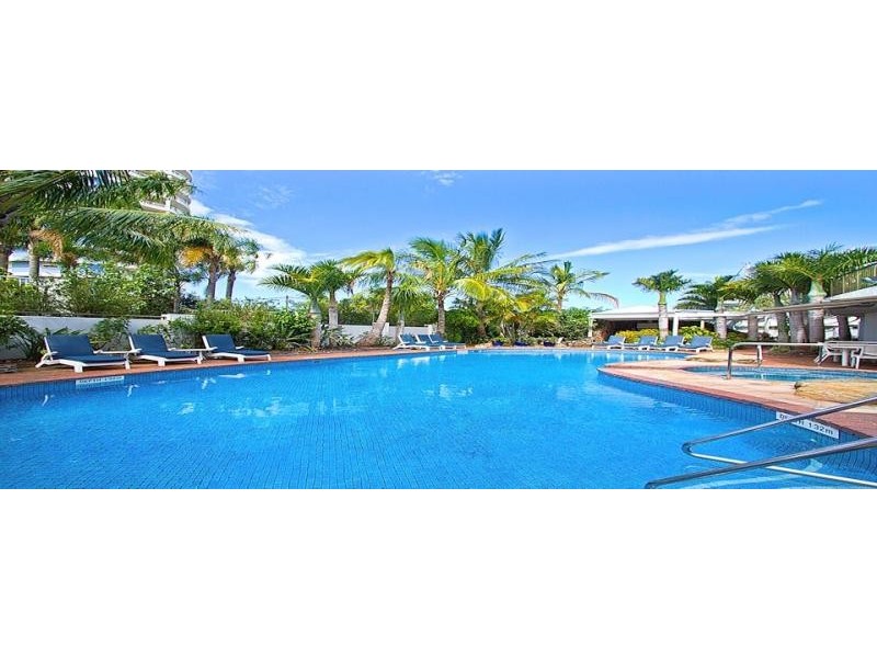 17 Bayview Street, Runaway Bay QLD 4216