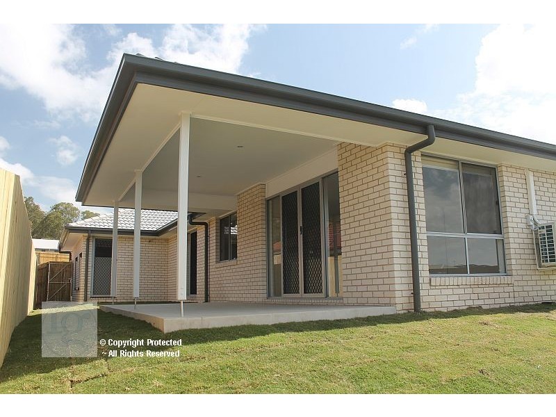 24 OAKWOOD STREET, Pimpama QLD 4209