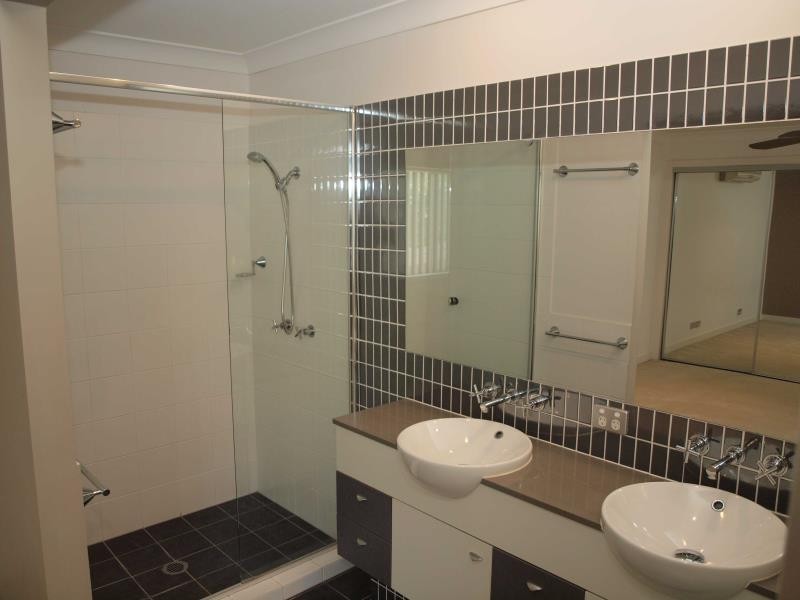 10/19 Carina Peak Drive, Varsity Lakes QLD 4227