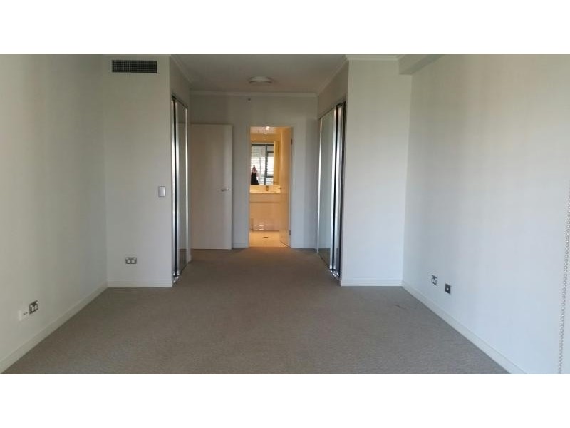 2053/1 Lennie Avenue, Main Beach QLD 4217