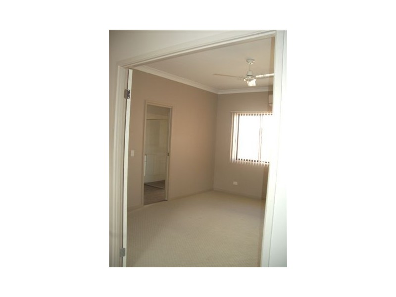 89/19 Santa Barbara Road, Hope Island QLD 4212