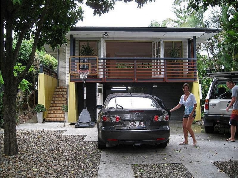 51 Cooksley Street, Hamilton QLD 4007