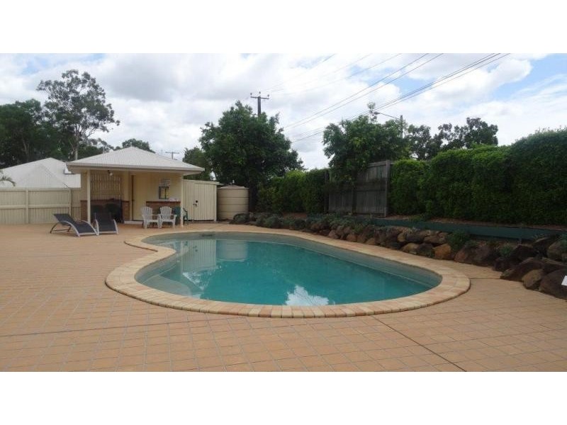 56 Wright Street, Carindale QLD 4152