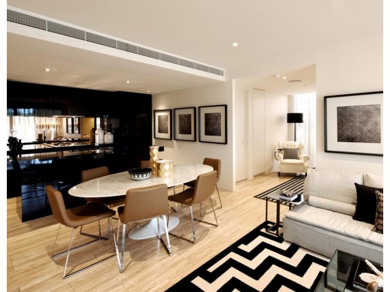 26 Marina Drive, Benowa QLD 4217