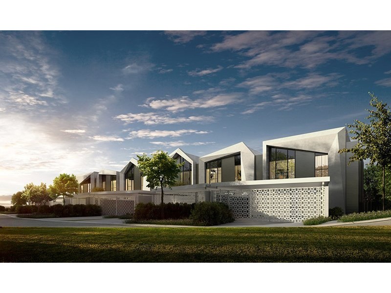 *//87 Peninsula Drive, Robina QLD 4226
