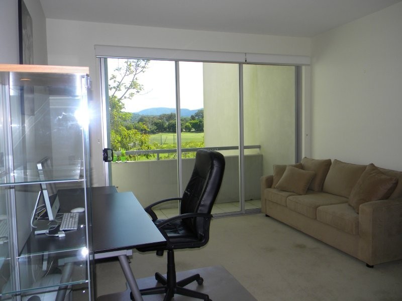 5/742 PENINSULA DRIVE, Robina QLD 4226
