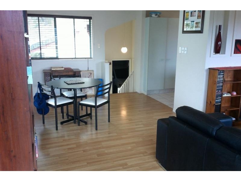 2032/6 Crestridge Crescent, Oxenford QLD 4210