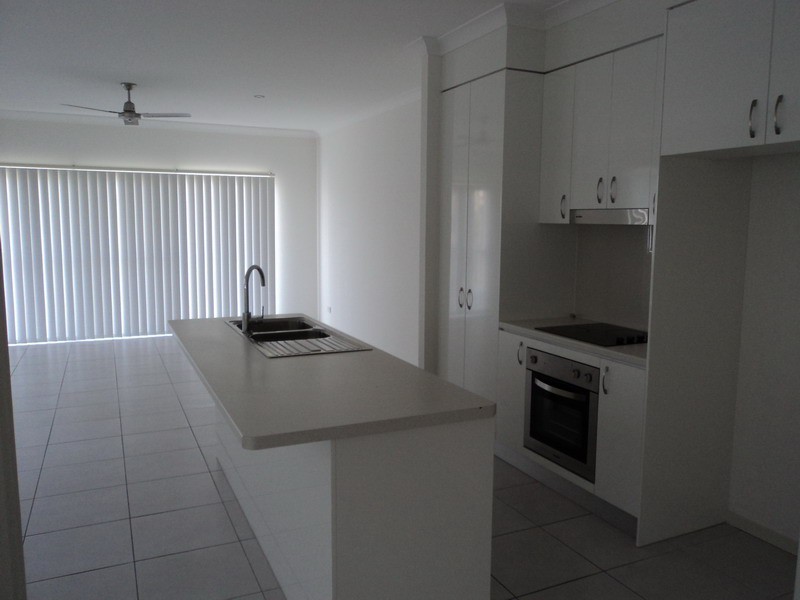 4/46 Bayswater Avenue, Varsity Lakes QLD 4227