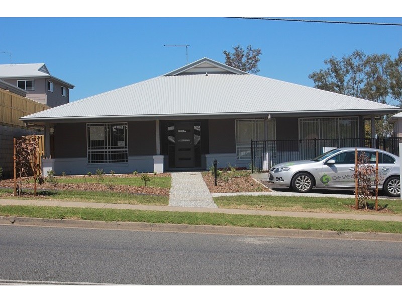 10 CREEK ST, Bundamba QLD 4304