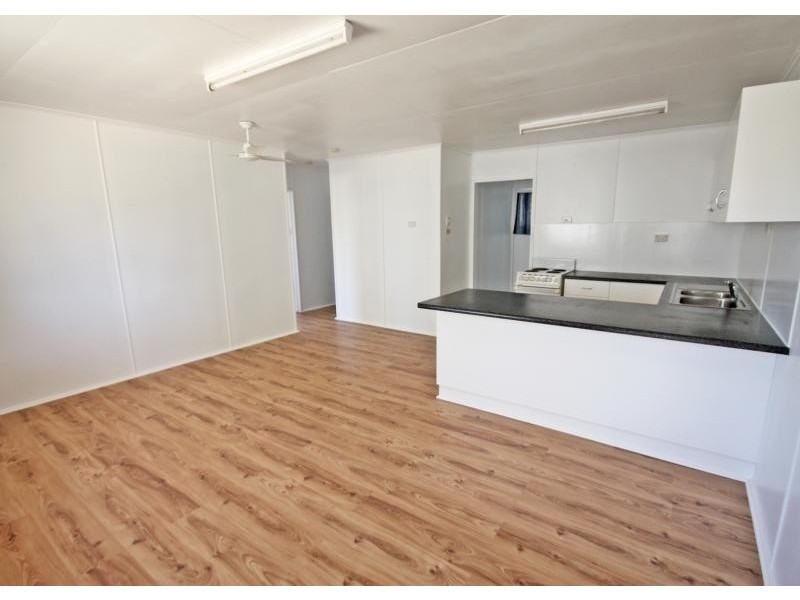 1/30 Bell St, Biloela QLD 4715