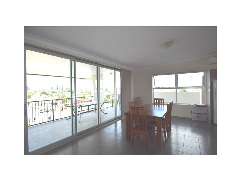 803 MAIN STREET, Kangaroo Point QLD 4169