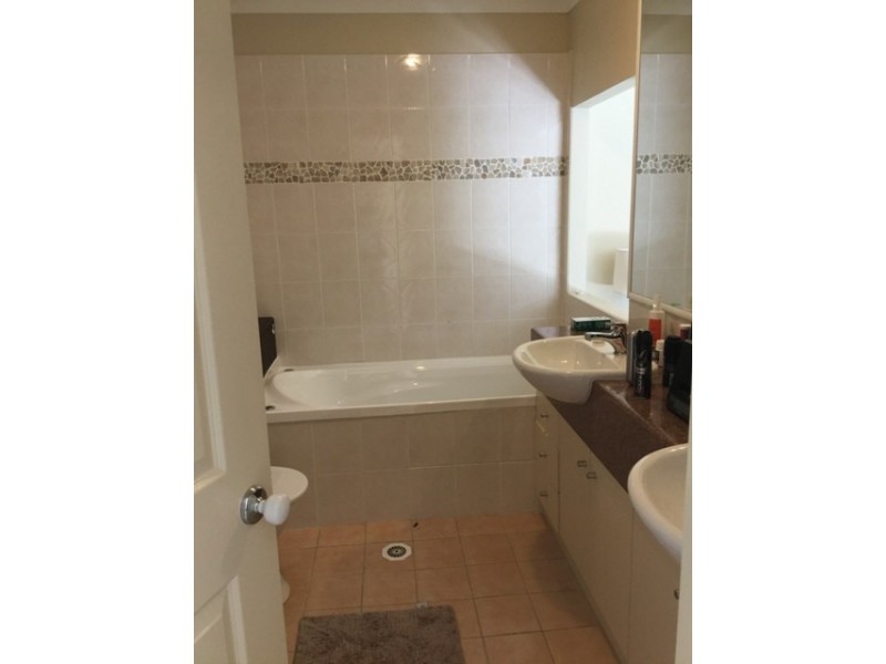 49/19 Santa Barbara Road, Hope Island QLD 4212