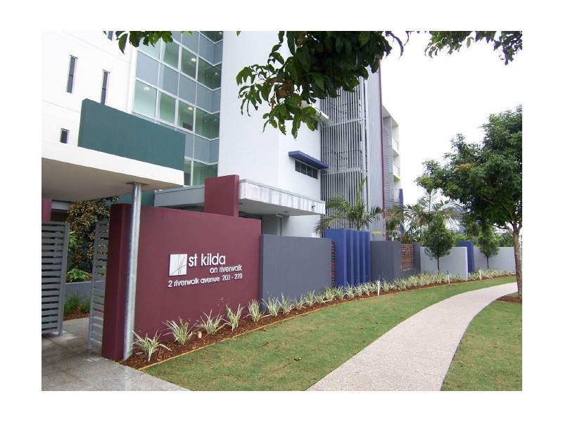 202/2 Riverwalk Ave, Robina QLD 4226