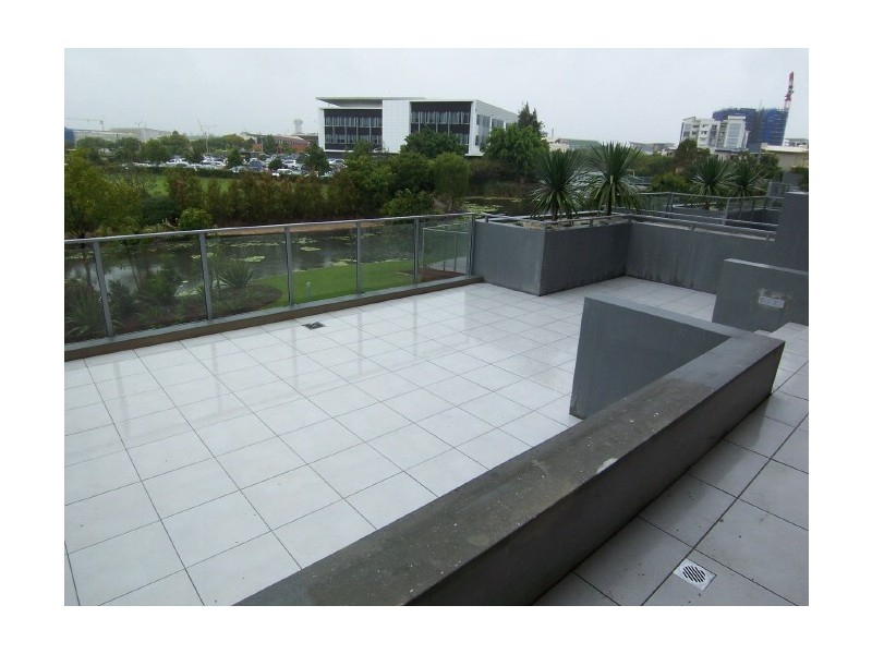 202/2 Riverwalk Ave, Robina QLD 4226