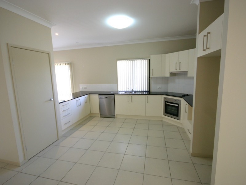 72/19 Santa Barbara Road, Hope Island QLD 4212