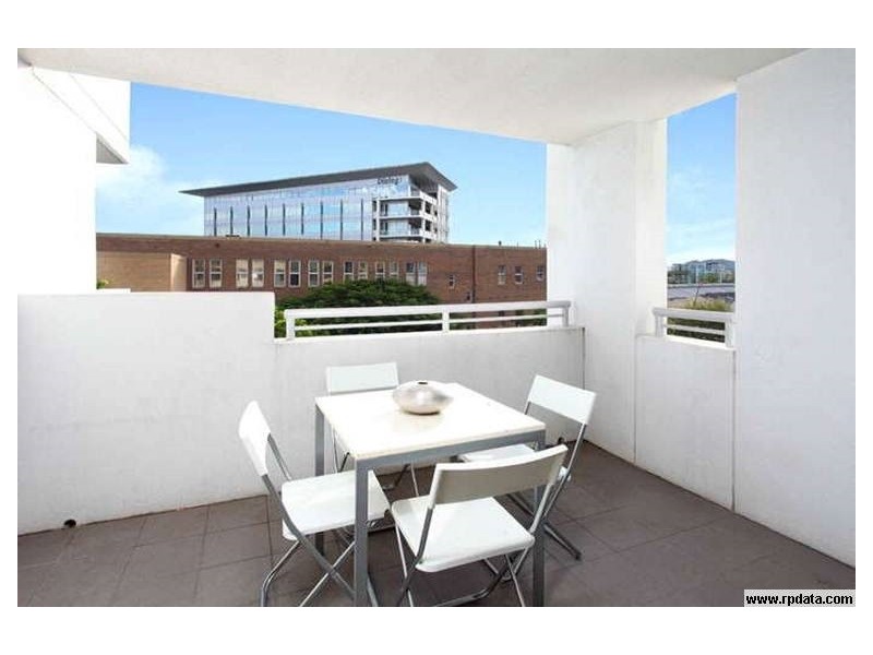 S10/8 Cordelia st, South Brisbane QLD 4101