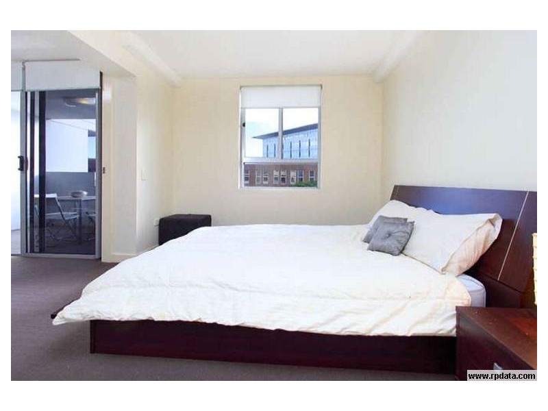 S10/8 Cordelia st, South Brisbane QLD 4101