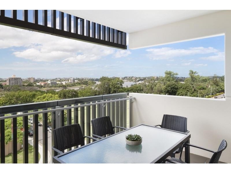 300/11-17 Lytton Road, East Brisbane QLD 4169