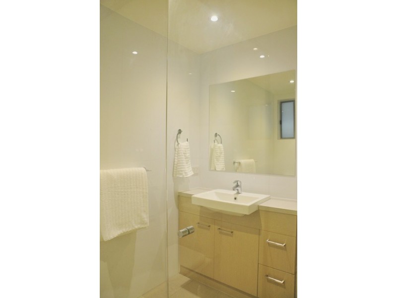 213/23 Robinson Place, Kelvin Grove QLD 4059