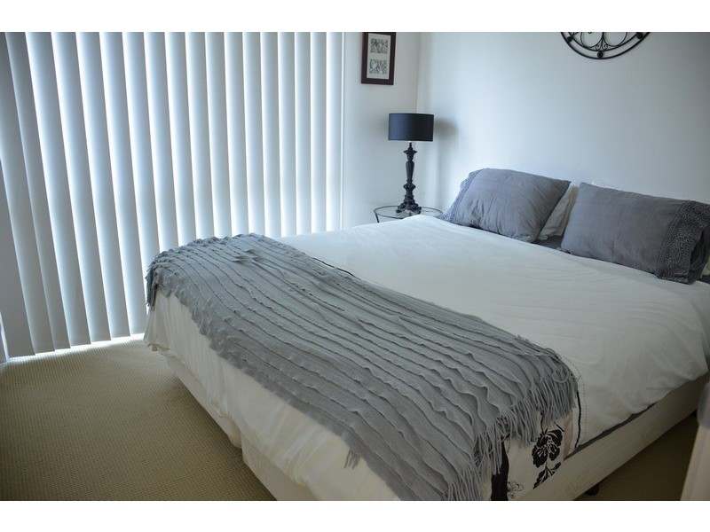 20 Marks Drive, Varsity Lakes QLD 4227