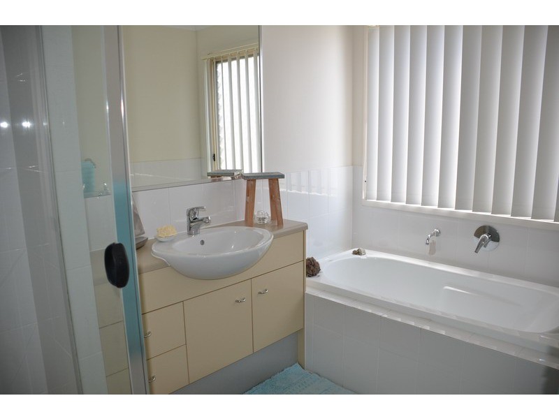 20 Marks Drive, Varsity Lakes QLD 4227