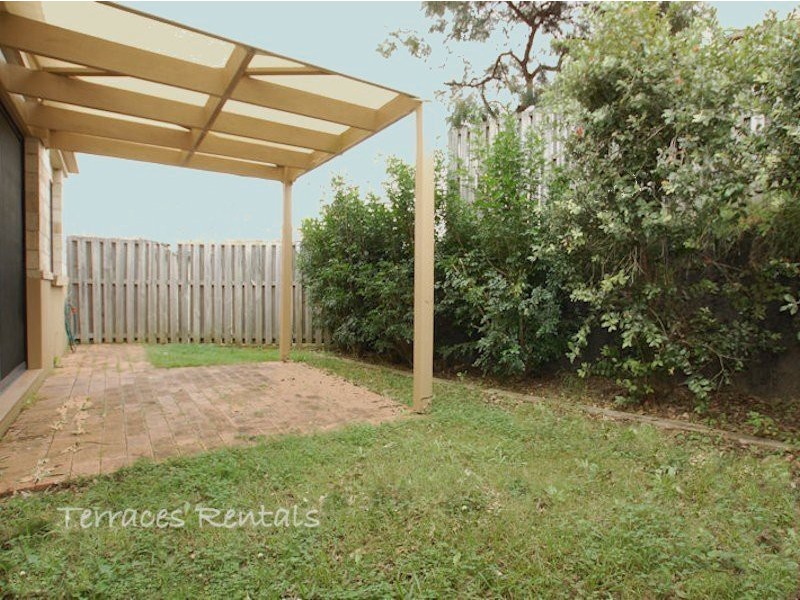 61/24 Amsonia Court,, Arundel QLD 4214