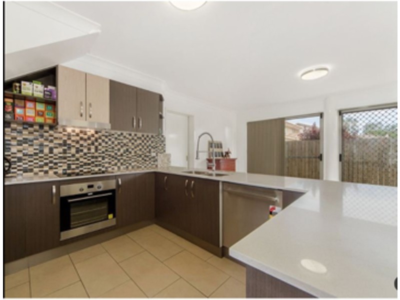 1/270 Christine Avenue, Varsity Lakes QLD 4227
