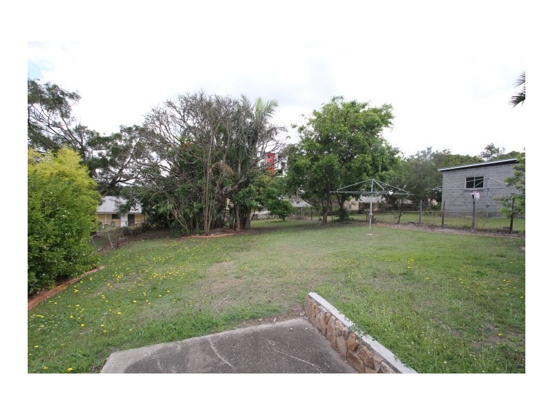 32 Curwen St, Chermside QLD 4032