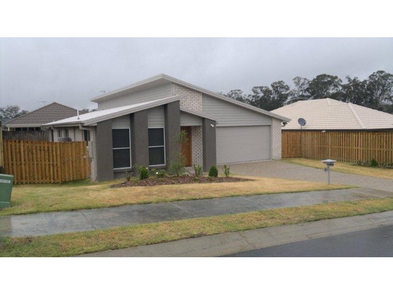 3 Fiery St, Brassall QLD 4305