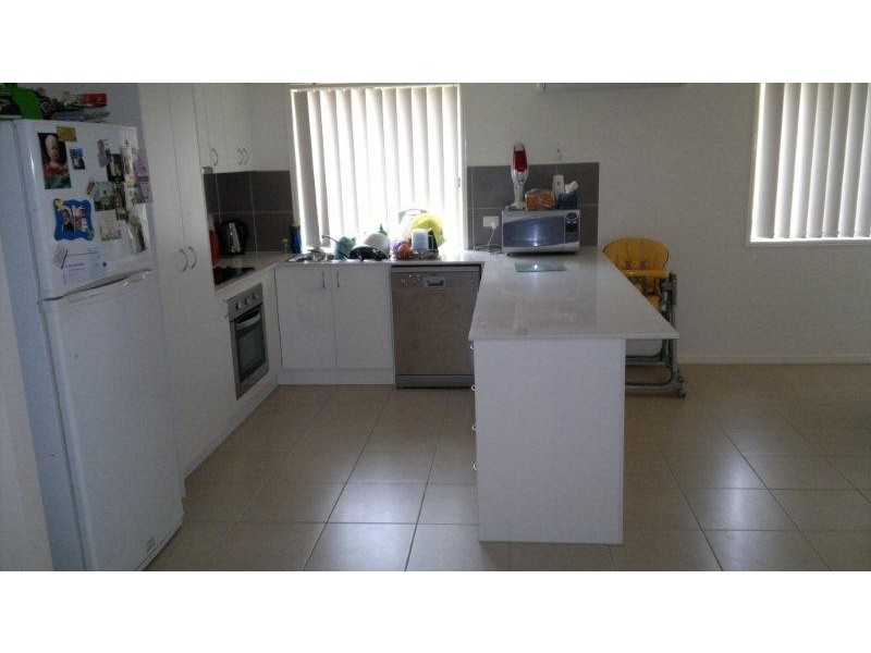 3 Fiery St, Brassall QLD 4305