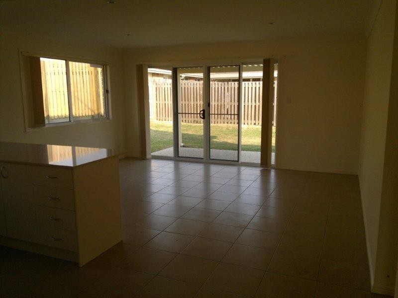 3 Fiery St, Brassall QLD 4305