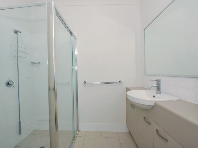 66 Richmond Road, Morningside QLD 4170