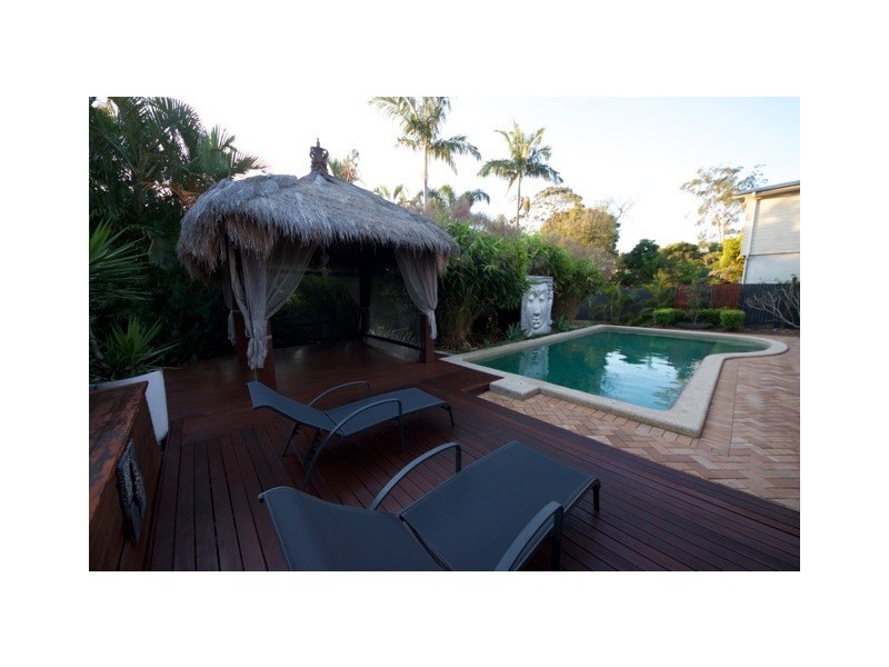 30 Currant Street, Elanora QLD 4221